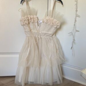 Elegant Cream Women’s Dress with Floral Accents BRAND NEW WITH TAGS